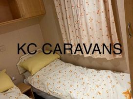 Happy Days Caravan Park - Holiday Accommodation 15713 - North Wales - 1185813 - thumbnail photo 17