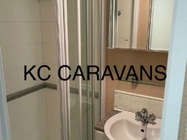 Happy Days Caravan Park - Holiday Accommodation 15713 - North Wales - 1185813 - thumbnail photo 18