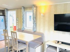 Wild Duck Holiday Park - Holiday Accommodation 15726 - Norfolk - 1185815 - thumbnail photo 2