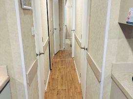 Wild Duck Holiday Park - Holiday Accommodation 15726 - Norfolk - 1185815 - thumbnail photo 7
