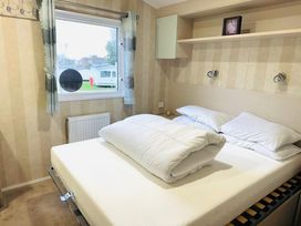 Wild Duck Holiday Park - Holiday Accommodation 15726 - Norfolk - 1185815 - thumbnail photo 10