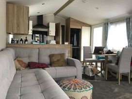 Lossiemouth Bay Caravan Park - Holiday Accommodation 15728 - Scottish Lowlands - 1185816 - thumbnail photo 2