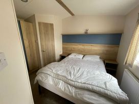 Greenacres Holiday Park - Holiday Accommodation 15761 - North Wales - 1185824 - thumbnail photo 15