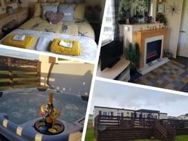 Three Lochs Holiday Park - Holiday Accommodation 15762 -  - 1185825 - thumbnail photo 11
