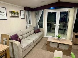 Marton Mere Holiday Village - Holiday Accommodation 15776 - Lake District - 1185829 - thumbnail photo 4