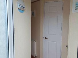 Seaview Caravan Park - Holiday Accommodation 15777 - Lincolnshire - 1185830 - thumbnail photo 13