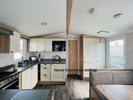 Tattershall Lakes Country Park - Holiday Accommodation 15788 - Lincolnshire - 1185832 - thumbnail photo 3