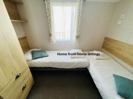 Tattershall Lakes Country Park - Holiday Accommodation 15788 - Lincolnshire - 1185832 - thumbnail photo 7