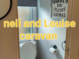 Happy Days Caravan Park - Holiday Accommodation 15806 - North Wales - 1185835 - thumbnail photo 5