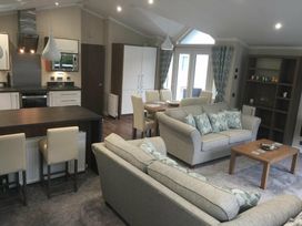 Kiln Park Holiday Park - Holiday Accommodation 15818 - South Wales - 1185838 - thumbnail photo 6