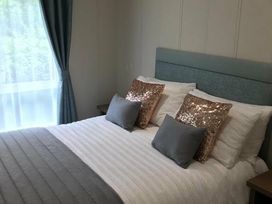 Kiln Park Holiday Park - Holiday Accommodation 15818 - South Wales - 1185838 - thumbnail photo 11