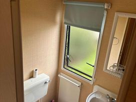 Fishguard Holiday Park - Holiday Accommodation 15839 - South Wales - 1185842 - thumbnail photo 9
