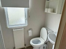 Whitehouse Leisure Park - Holiday Accommodation 15842 - North Wales - 1185844 - thumbnail photo 11