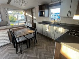 Caister Holiday Park - Holiday Accommodation 15848 - Norfolk - 1185845 - thumbnail photo 6