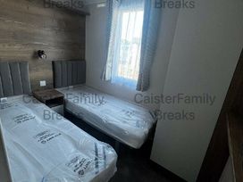 Caister Holiday Park - Holiday Accommodation 15848 - Norfolk - 1185845 - thumbnail photo 7