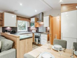 Kelling Heath Holiday Park - Holiday Accommodation 15856 - Norfolk - 1185847 - thumbnail photo 8