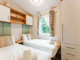 Kelling Heath Holiday Park - Holiday Accommodation 15856 - Norfolk - 1185847 - thumbnail photo 13