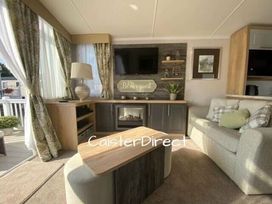 Caister Holiday Park - Holiday Accommodation 15858 - Norfolk - 1185848 - thumbnail photo 3