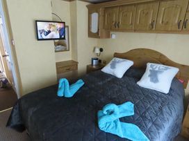 Clarach Bay Holiday Village - Holiday Accommodation 15868 - Mid Wales - 1185851 - thumbnail photo 9