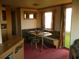 Millfield Site - Holiday Accommodation 1587 - Lincolnshire - 1185852 - thumbnail photo 2
