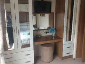 Primrose Valley Holiday Park - Holiday Accommodation 15892 - North Yorkshire (incl. Whitby) - 1185856 - thumbnail photo 13