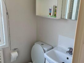 Church Farm Holiday Village - Holiday Accommodation 15894 - Hampshire - 1185857 - thumbnail photo 6