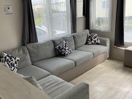 Church Farm Holiday Village - Holiday Accommodation 15894 - Hampshire - 1185857 - thumbnail photo 10