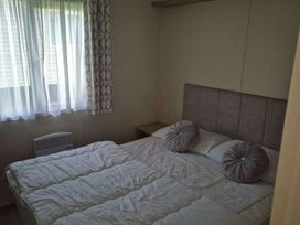 Beverley Bay Holiday Park - Holiday Accommodation 15896 - Devon - 1185858 - thumbnail photo 9