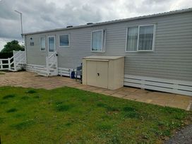 Pendine Sands - Holiday Accommodation 15898 - South Wales - 1185859 - thumbnail photo 1