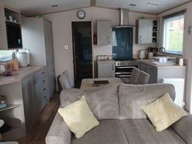 Pendine Sands - Holiday Accommodation 15898 - South Wales - 1185859 - thumbnail photo 11