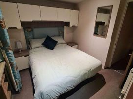Rockley Park - Holiday Accommodation 15916 - Dorset - 1185865 - thumbnail photo 6