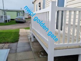 Golden Gate Holiday Centre - Holiday Accommodation 15918 - North Wales - 1185866 - thumbnail photo 9