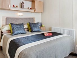 Hopton Holiday Village - Holiday Accommodation 1593 - Suffolk & Essex - 1185869 - thumbnail photo 5