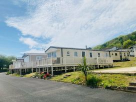Penally Court - Holiday Accommodation 15943 - South Wales - 1185871 - thumbnail photo 2