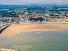Trecco Bay - Holiday Accommodation 15950 - Somerset & Wiltshire - 1185872 - thumbnail photo 13