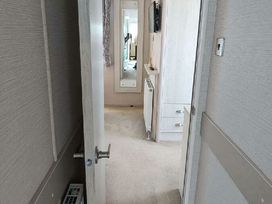 Greenacres Holiday Park - Holiday Accommodation 15953 - North Wales - 1185873 - thumbnail photo 13