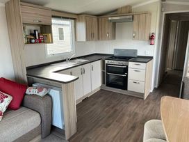 Unity Holiday Resort - Holiday Accommodation 15970 - Somerset & Wiltshire - 1185877 - thumbnail photo 5