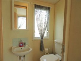 Waterside Leisure Park - Holiday Accommodation 15982 - Lincolnshire - 1185882 - thumbnail photo 14
