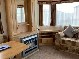 Silver Beach Caravan Park - Holiday Accommodation 15994 - Lincolnshire - 1185884 - thumbnail photo 6