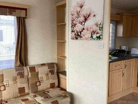 Silver Beach Caravan Park - Holiday Accommodation 15994 - Lincolnshire - 1185884 - thumbnail photo 9