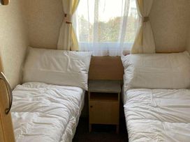 Silver Beach Caravan Park - Holiday Accommodation 15994 - Lincolnshire - 1185884 - thumbnail photo 11