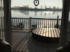 Tattershall Lakes Country Park - Holiday Accommodation 16007 - Lincolnshire - 1185887 - thumbnail photo 13