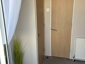 Tattershall Lakes Country Park - Holiday Accommodation 16007 - Lincolnshire - 1185887 - thumbnail photo 17
