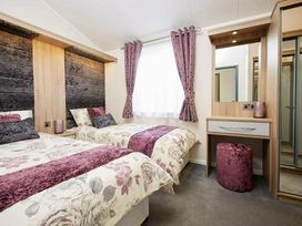 Hoburne Bashley - Holiday Accommodation 16013 - Hampshire - 1185888 - thumbnail photo 7