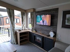 Hafan y Mor Haven - Holiday Accommodation 16015 - North Wales - 1185889 - thumbnail photo 13
