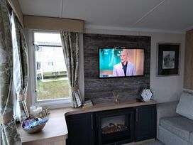 Hafan y Mor Haven - Holiday Accommodation 16015 - North Wales - 1185889 - thumbnail photo 14