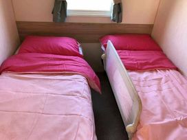Primrose Valley Holiday Park - Holiday Accommodation 16032 - North Yorkshire (incl. Whitby) - 1185895 - thumbnail photo 6