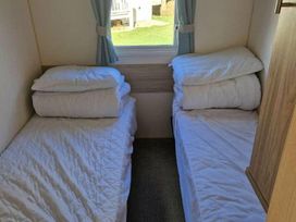 Primrose Valley Holiday Park - Holiday Accommodation 16032 - North Yorkshire (incl. Whitby) - 1185895 - thumbnail photo 8