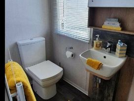 Presthaven Beach Resort - Holiday Accommodation 16036 - North Wales - 1185896 - thumbnail photo 11