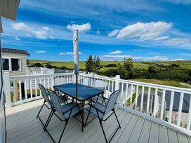Newquay Bay Resort - Holiday Accommodation 16040 - Cornwall - 1185898 - thumbnail photo 3